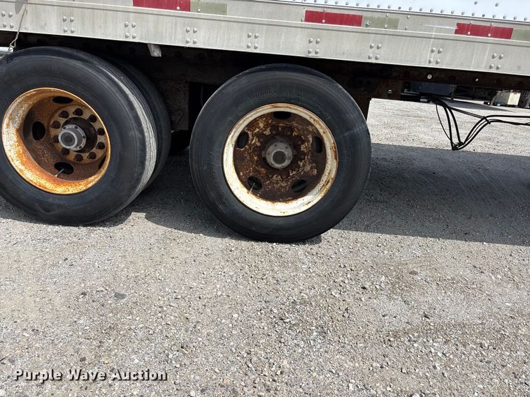 image for item EA4641 2007 Utility VS2DC dry van trailer