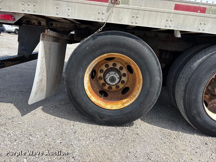 image for item EA4641 2007 Utility VS2DC dry van trailer