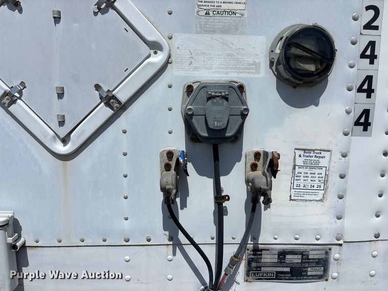 image for item EA4642 2000 Lufkin TFV-IPST dry van trailer