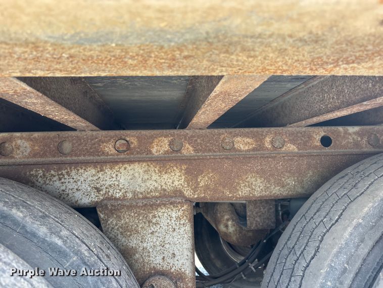 image for item EA4642 2000 Lufkin TFV-IPST dry van trailer