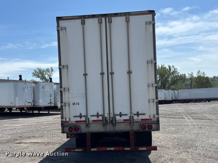 image for item EA4643 2006 Utility VS2DC dry van trailer