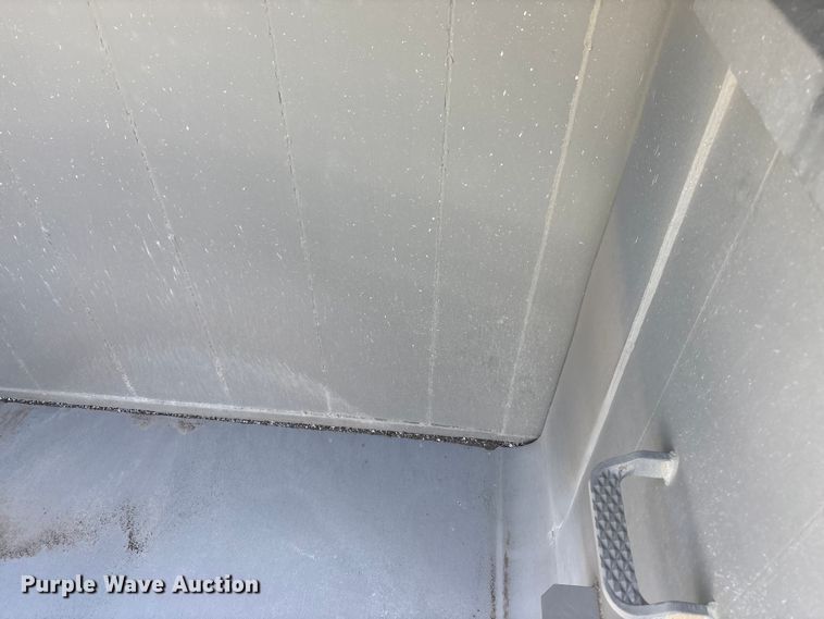 image for item EA4729 2018 Kruz RFA2A-DW-AF end dump trailer