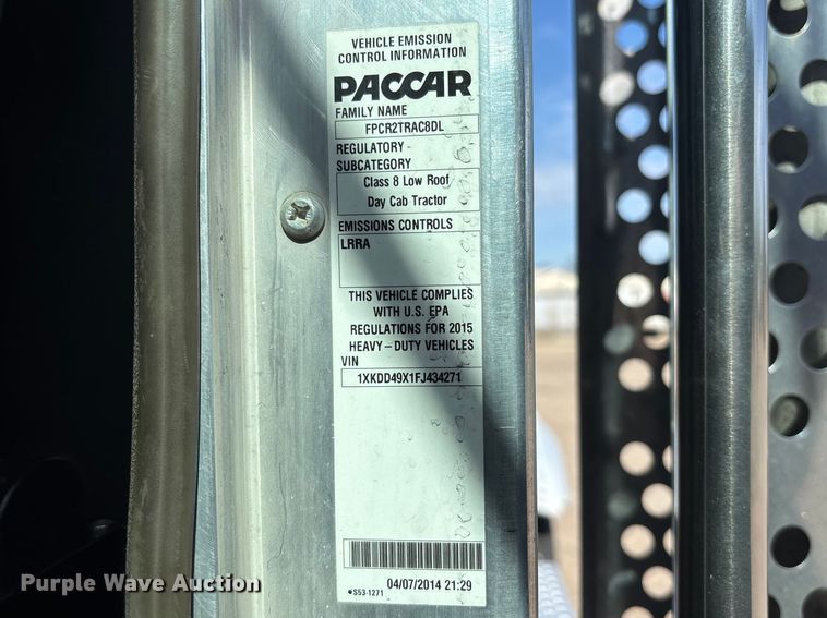 image for item EA4730 2015 Kenworth T8 Series semi truck