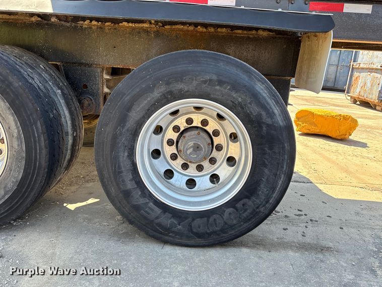 image for item EA4731 2009 Side Dump Industries side dump trailer