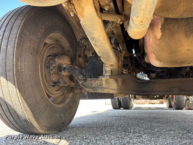 image for item EA4732 2017 Kenworth T8 Series semi truck