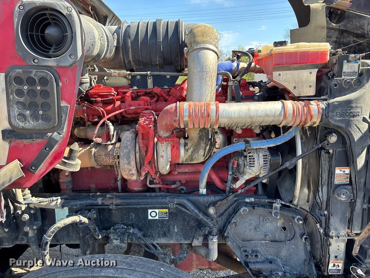 image for item EA4732 2017 Kenworth T8 Series semi truck