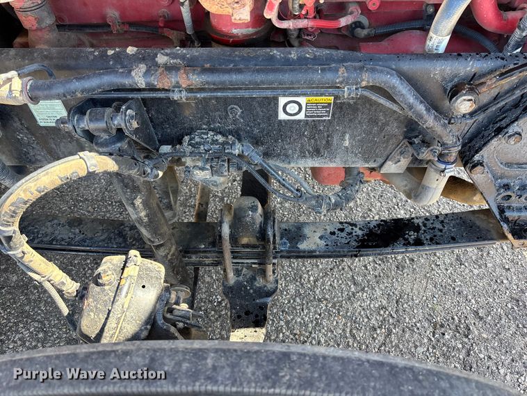 image for item EA4732 2017 Kenworth T8 Series semi truck