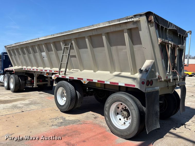 image for item EA4735 1995 Vantage SV-100 end dump trailer
