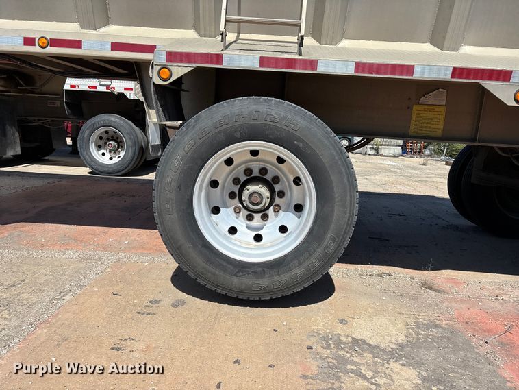 image for item EA4735 1995 Vantage SV-100 end dump trailer