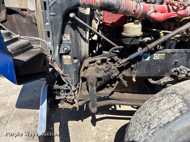 image for item EA4736 2008 Kenworth T8 Series semi truck