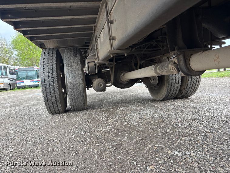 image for item EA4806 2006 Hino 268 box truck