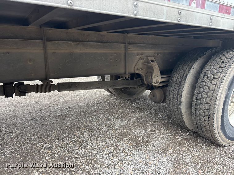 image for item EA4806 2006 Hino 268 box truck