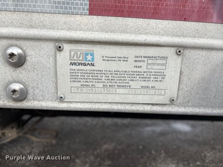 image for item EA4806 2006 Hino 268 box truck