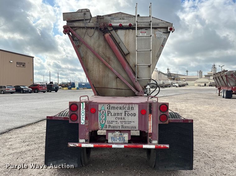 image for item EA7255 1974 Killebrew fertilizer delivery trailer