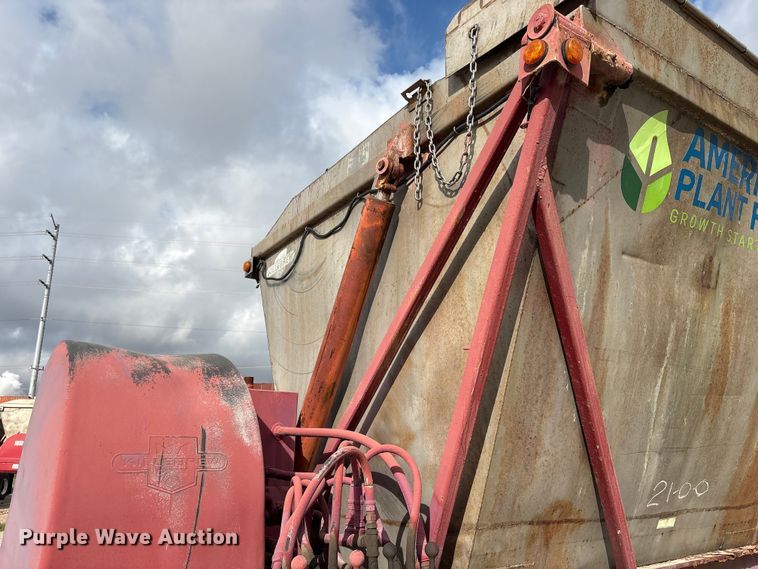 image for item EA7255 1974 Killebrew fertilizer delivery trailer