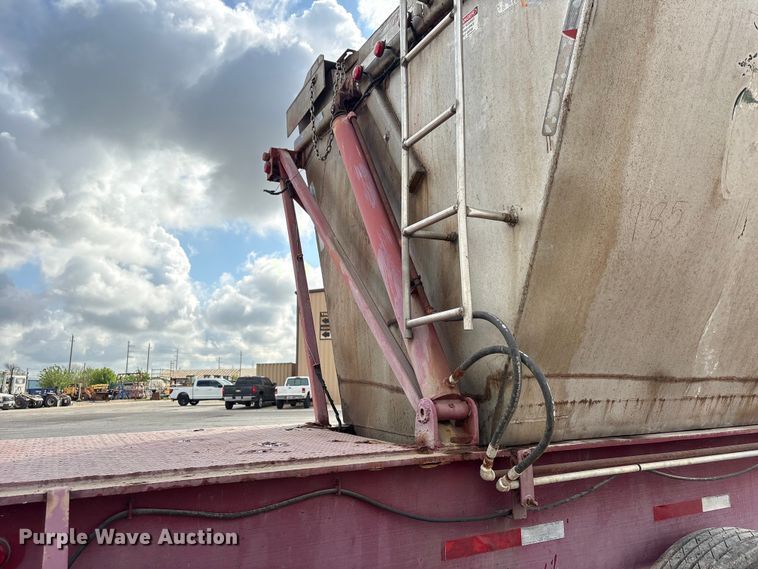 image for item EA7255 1974 Killebrew fertilizer delivery trailer