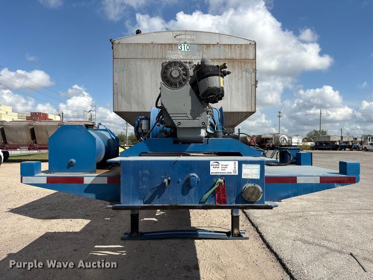 image for item EA7259 2010 Behnke Enterprises fertilizer delivery trailer