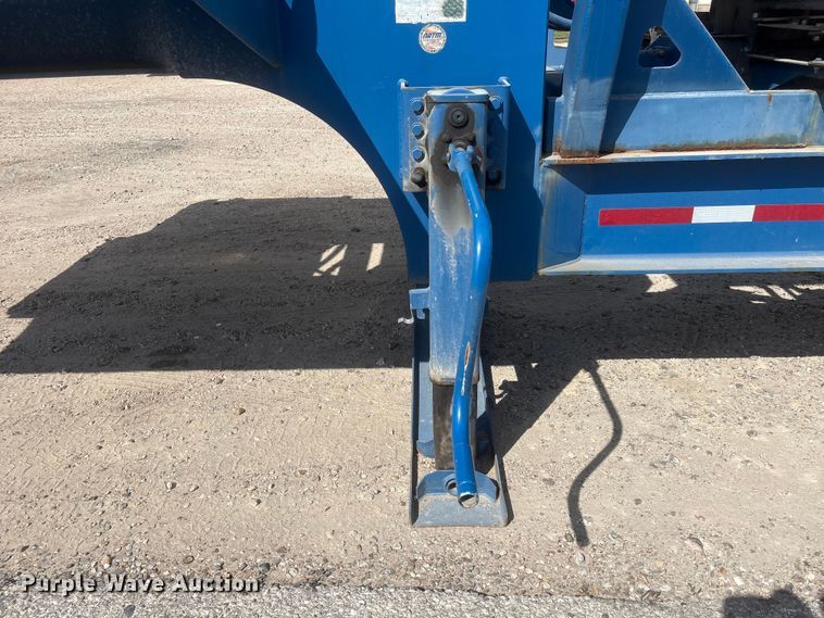 image for item EA7259 2010 Behnke Enterprises fertilizer delivery trailer