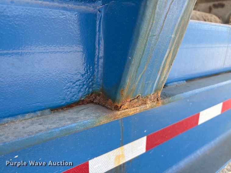 image for item EA7259 2010 Behnke Enterprises fertilizer delivery trailer