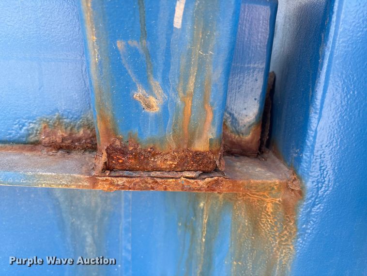 image for item EA7259 2010 Behnke Enterprises fertilizer delivery trailer