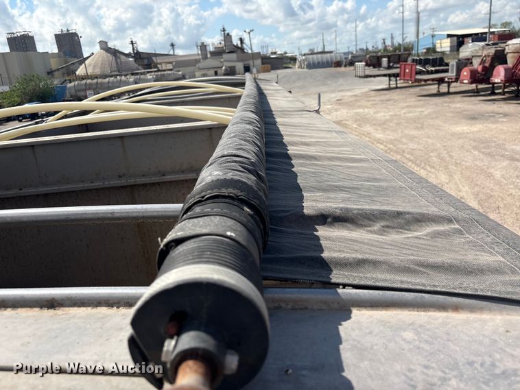 image for item EA7259 2010 Behnke Enterprises fertilizer delivery trailer