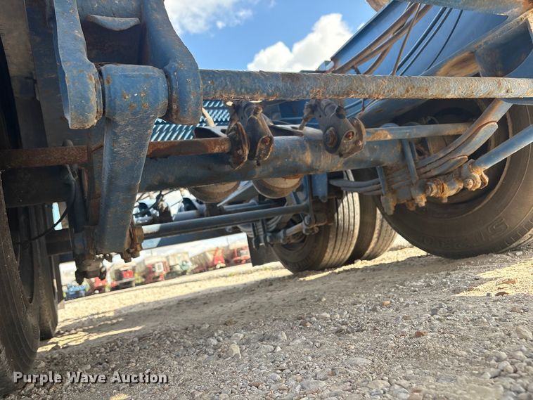 image for item EA7259 2010 Behnke Enterprises fertilizer delivery trailer