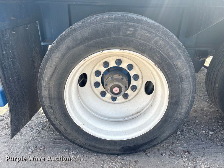 image for item EA7259 2010 Behnke Enterprises fertilizer delivery trailer