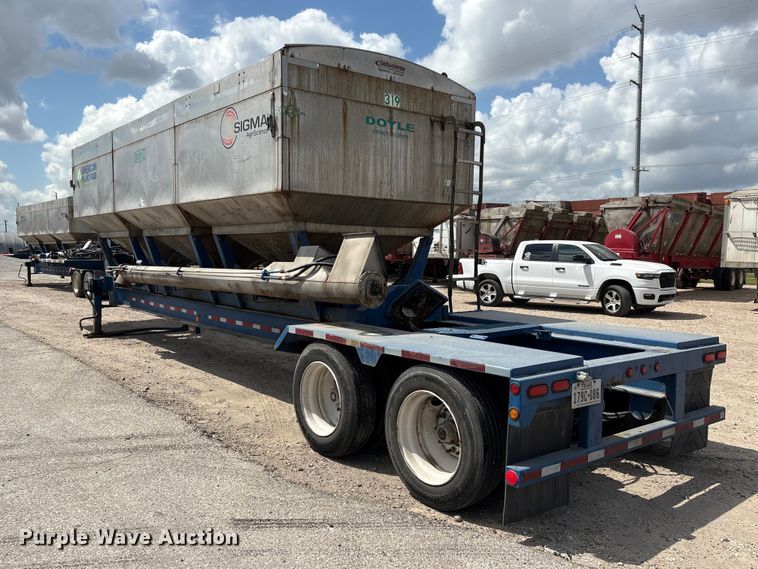 image for item EA7260 2012 Behnke Enterprises fertilizer delivery trailer
