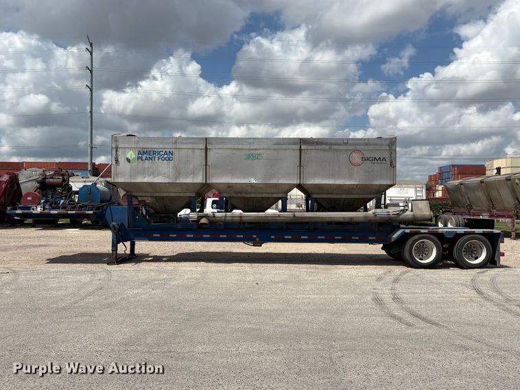 image for item EA7260 2012 Behnke Enterprises fertilizer delivery trailer