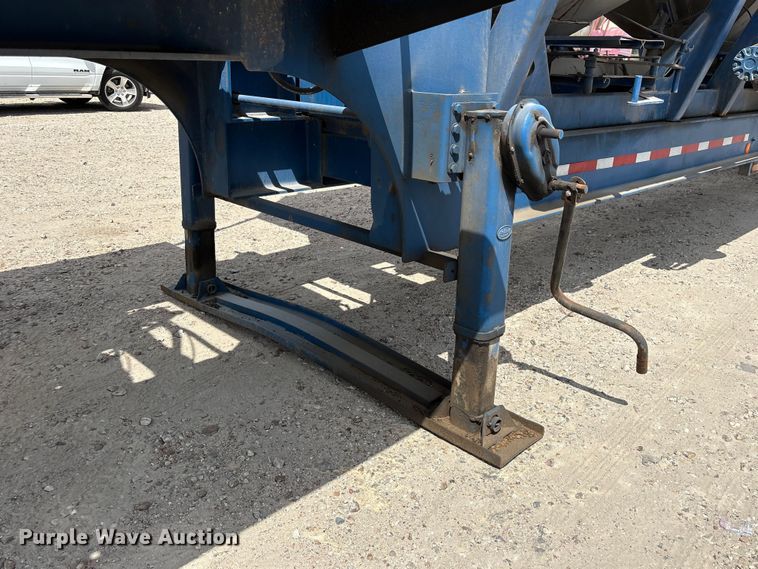 image for item EA7260 2012 Behnke Enterprises fertilizer delivery trailer