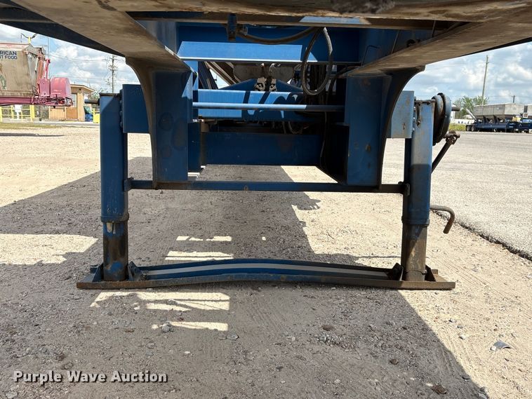 image for item EA7260 2012 Behnke Enterprises fertilizer delivery trailer