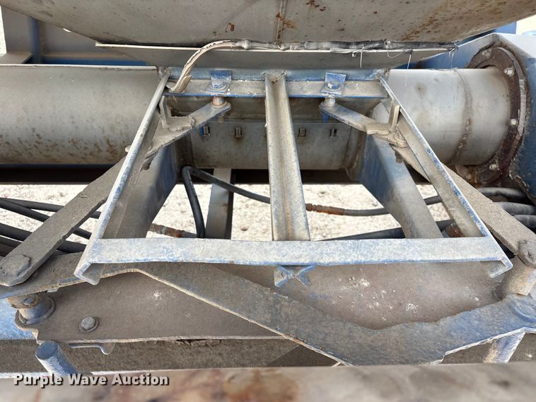 image for item EA7260 2012 Behnke Enterprises fertilizer delivery trailer