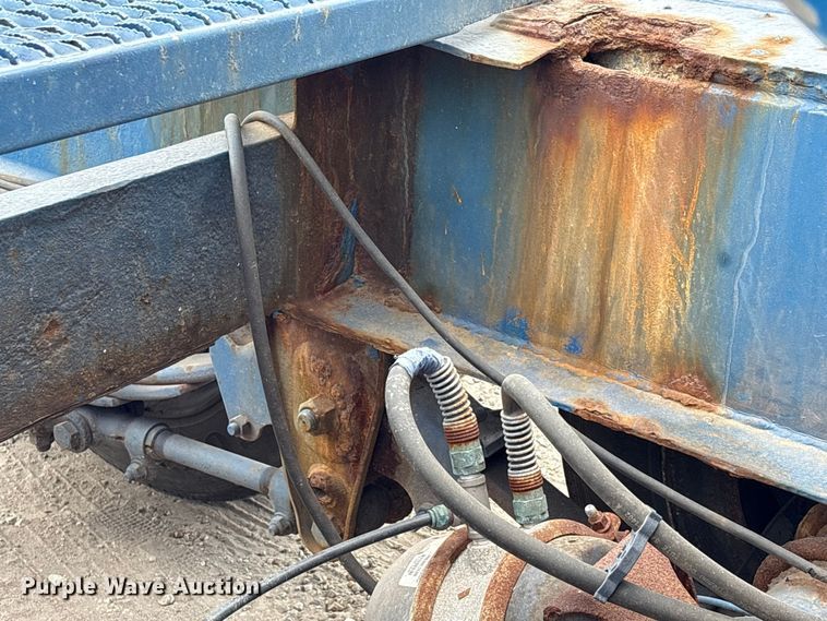 image for item EA7260 2012 Behnke Enterprises fertilizer delivery trailer