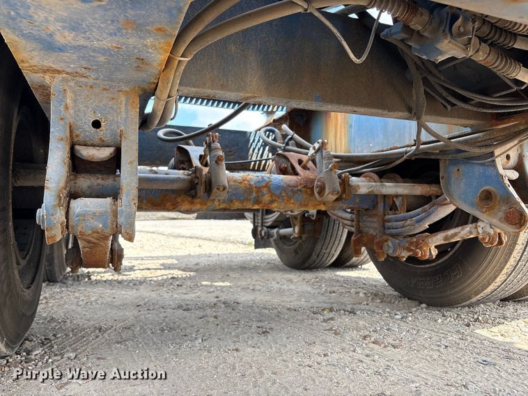 image for item EA7260 2012 Behnke Enterprises fertilizer delivery trailer