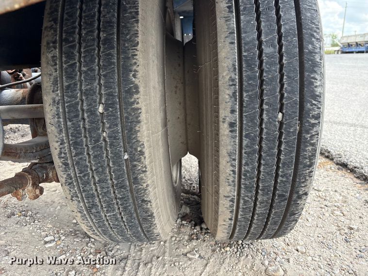 image for item EA7260 2012 Behnke Enterprises fertilizer delivery trailer