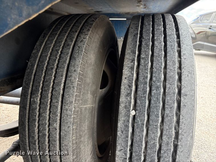 image for item EA7260 2012 Behnke Enterprises fertilizer delivery trailer