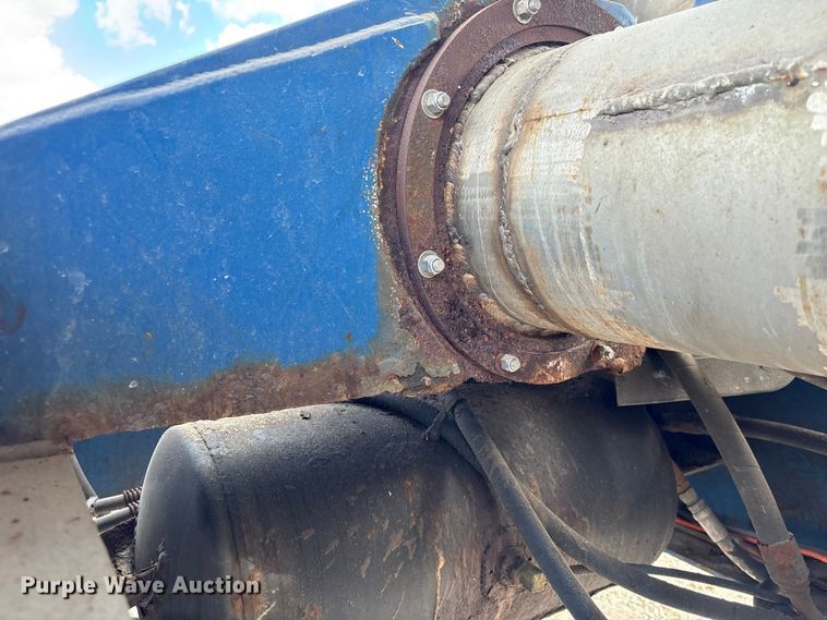 image for item EA7261 2012 Behnke Enterprises fertilizer delivery trailer