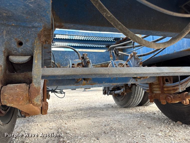 image for item EA7261 2012 Behnke Enterprises fertilizer delivery trailer