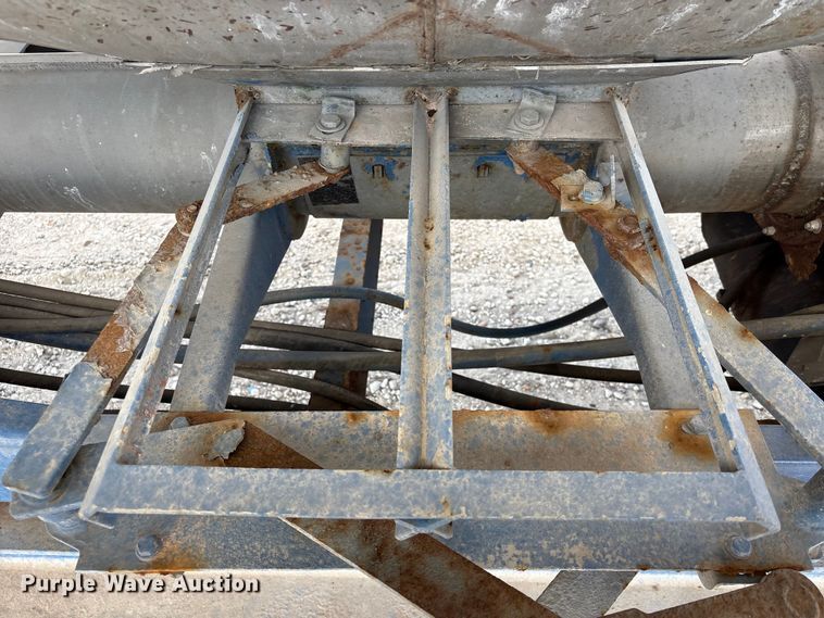 image for item EA7261 2012 Behnke Enterprises fertilizer delivery trailer