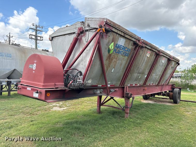 image for item EA7262 1979 Killebrew fertilizer delivery trailer