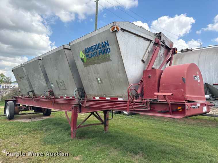 image for item EA7262 1979 Killebrew fertilizer delivery trailer