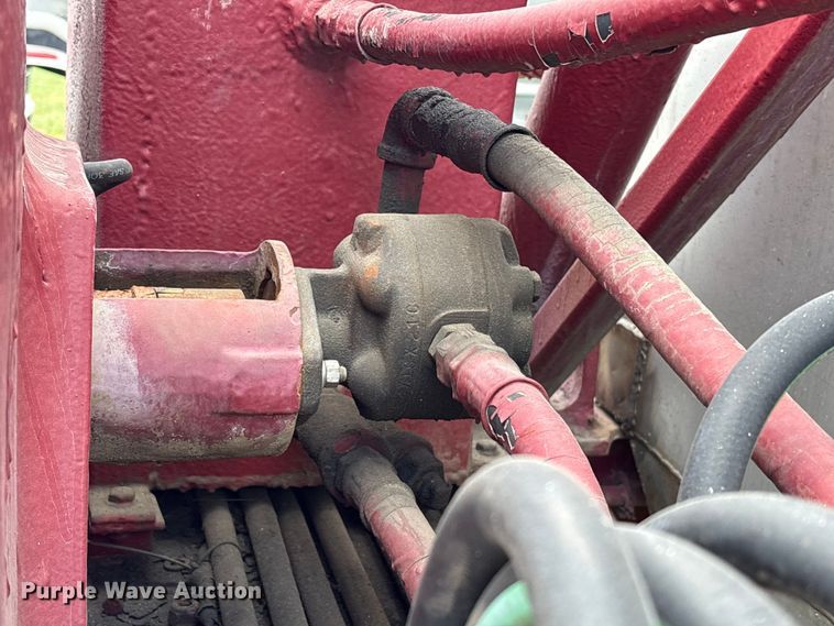 image for item EA7262 1979 Killebrew fertilizer delivery trailer