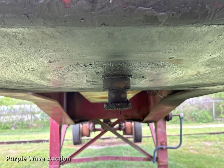 image for item EA7262 1979 Killebrew fertilizer delivery trailer