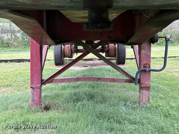 image for item EA7262 1979 Killebrew fertilizer delivery trailer