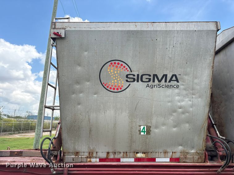 image for item EA7262 1979 Killebrew fertilizer delivery trailer