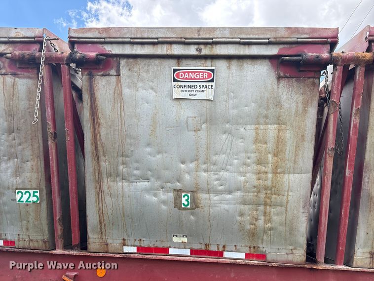 image for item EA7262 1979 Killebrew fertilizer delivery trailer