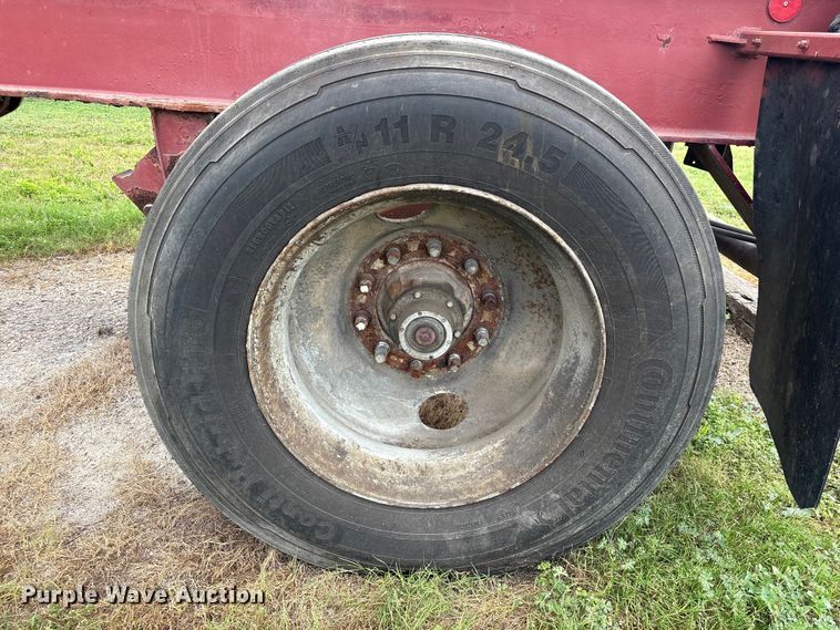 image for item EA7262 1979 Killebrew fertilizer delivery trailer