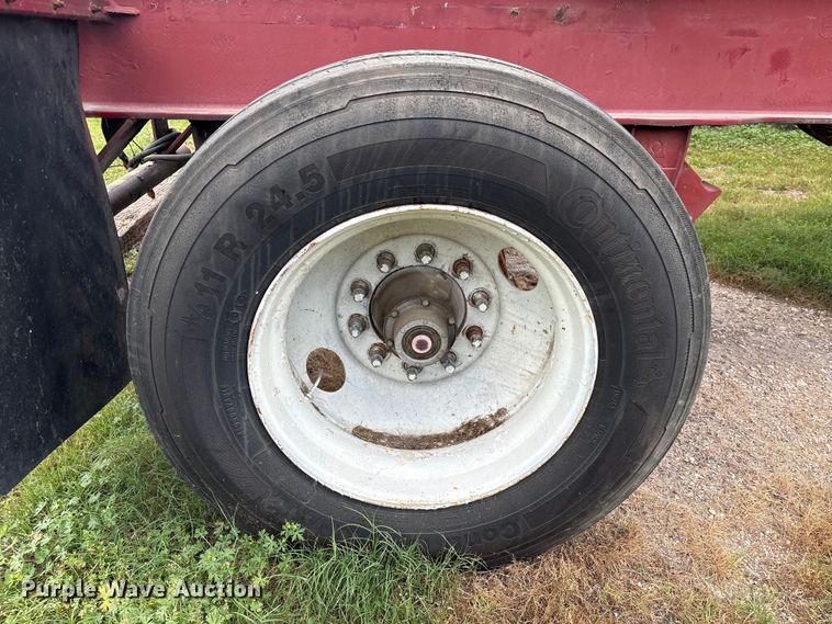 image for item EA7262 1979 Killebrew fertilizer delivery trailer