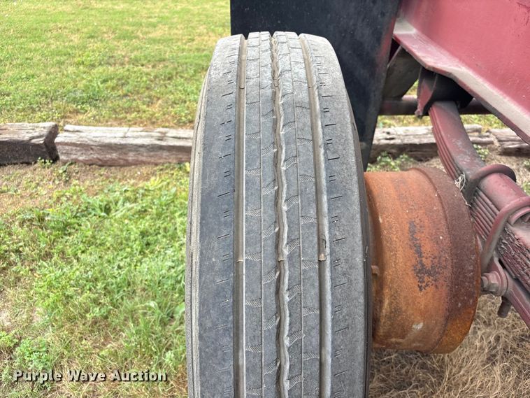 image for item EA7262 1979 Killebrew fertilizer delivery trailer