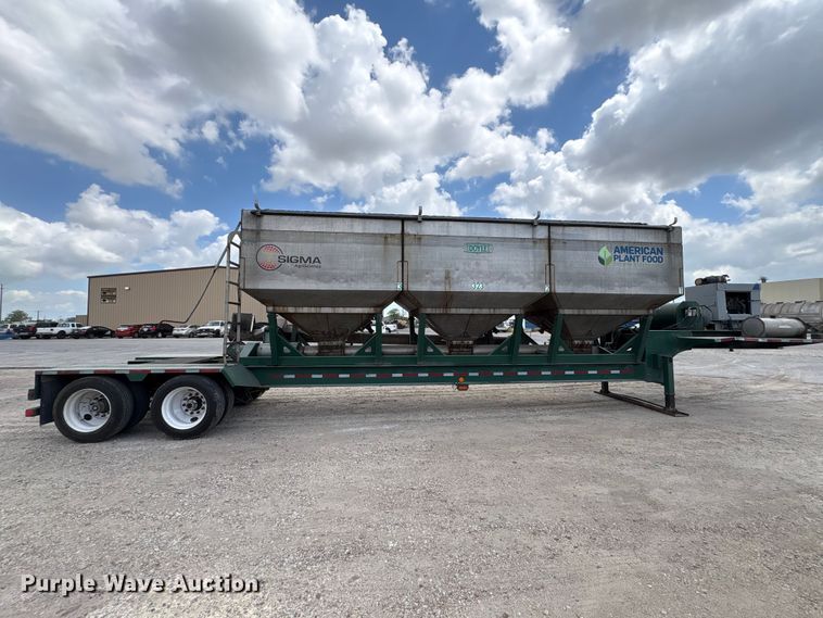 image for item EA7263 2013 Behnke Enterprises fertilizer delivery trailer